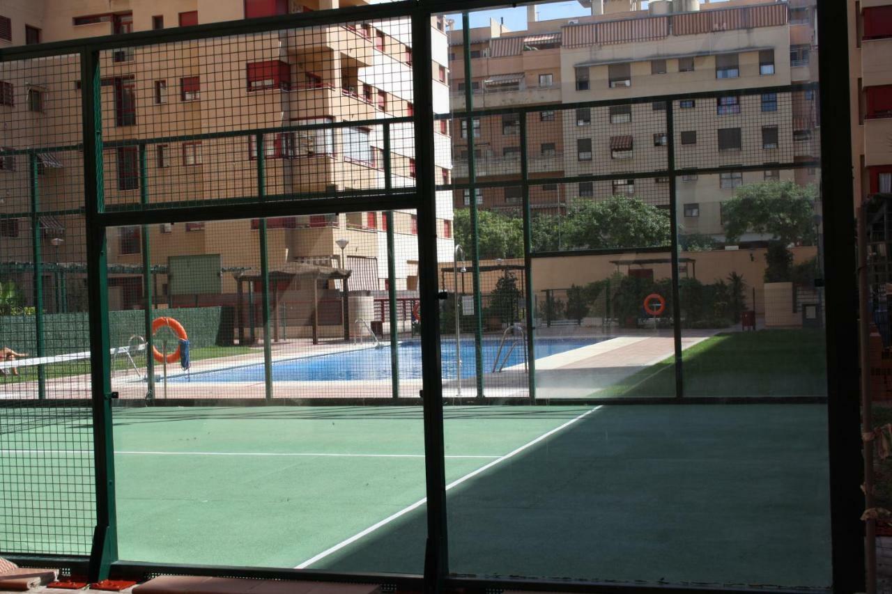 Wintowinrentals Parque Litoral, Family & Malaga Exterior photo